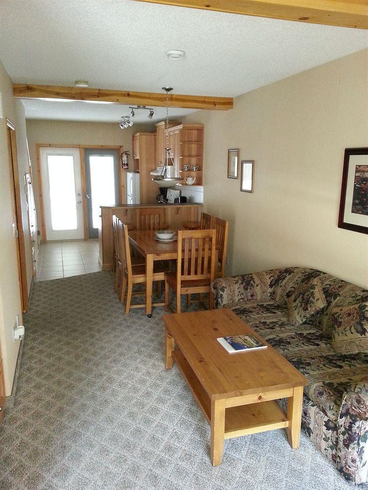 Inn Of The Rockies Canmore Extérieur photo