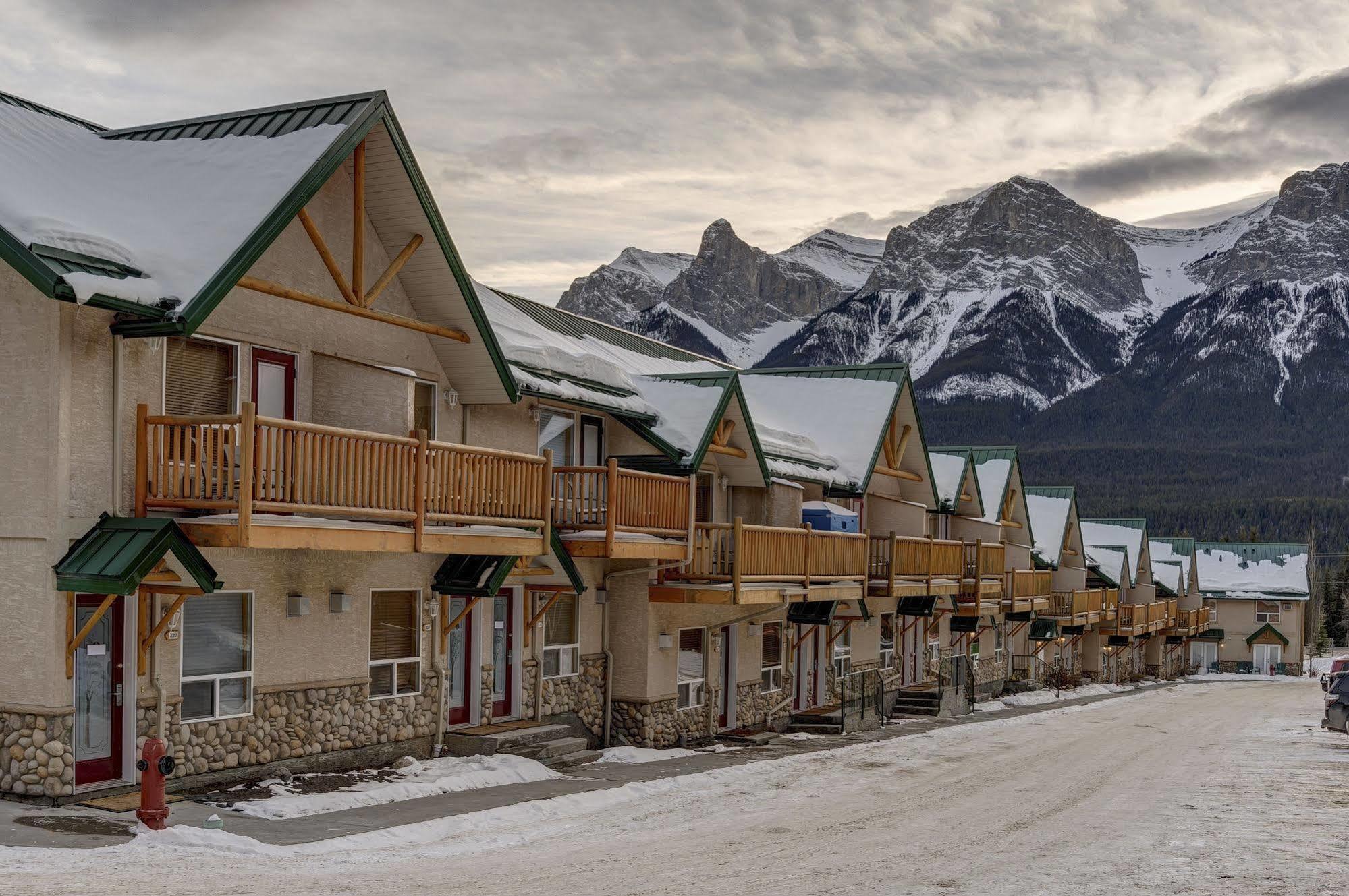 Inn Of The Rockies Canmore Extérieur photo